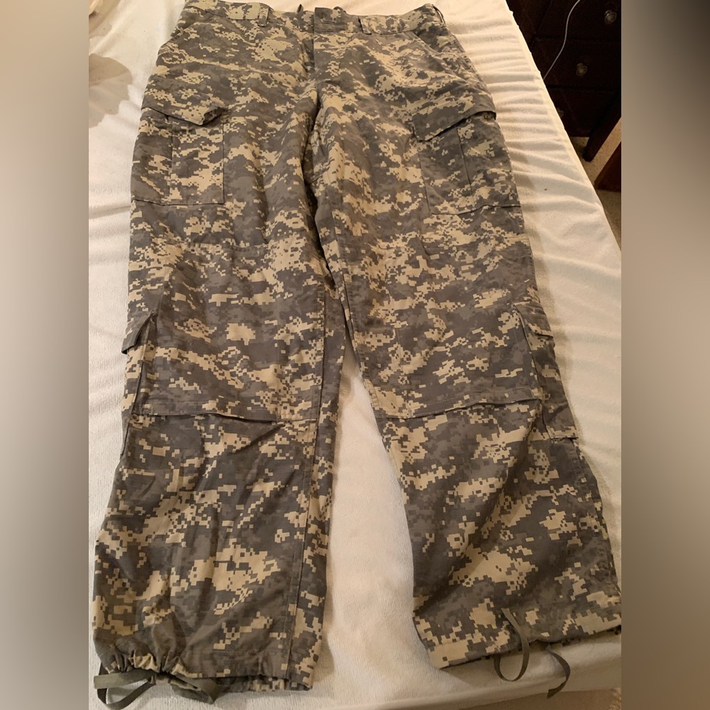Prestige Tactical Wear digi camo, size 35-39. Excellent condition, worn once.